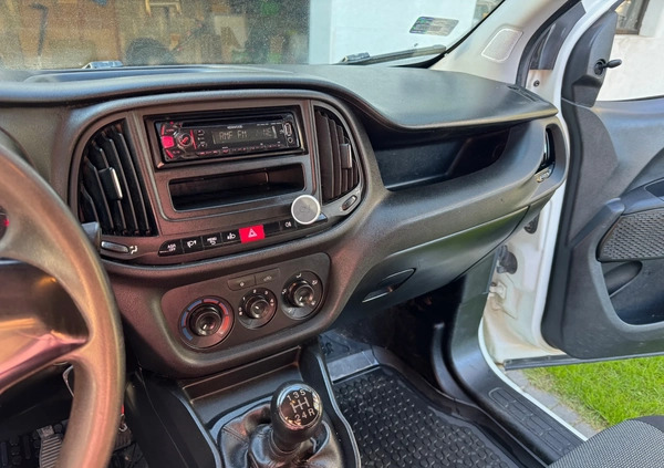 Fiat Doblo cena 29500 przebieg: 129000, rok produkcji 2015 z Gdańsk małe 137